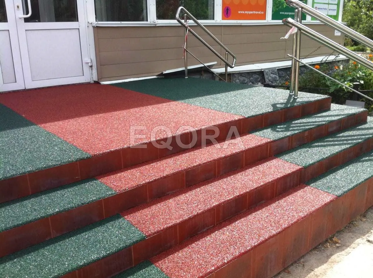 Резиновое покрытие на травмоопасные участки из резиновой крошки в Ларьяке